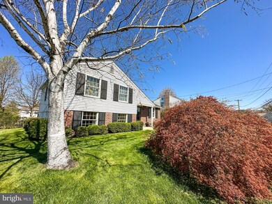 403 Sir Galahad Dr, Brookhaven, PA 19015 - photo 4