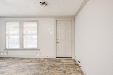 1402 Knight St, Houston, TX 77022 - photo 6