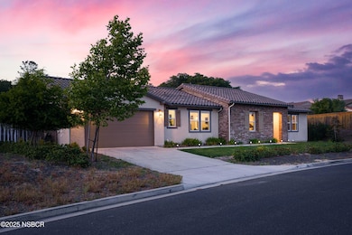 1_369 falcon crest dr-1
