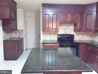 2112 Goldenrod Dr, Macungie, PA 18062 - photo 5