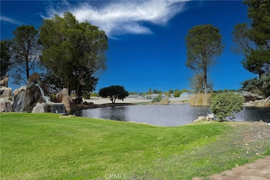 27160 Vista Rd unit 43, Helendale, CA 92342 - photo 2