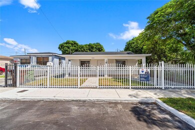 4545 E 8th Ln, Hialeah, FL 33013 - photo 3