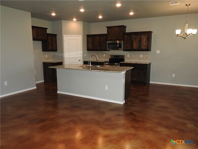 1429 Lindsey Dr, Copperas Cove, TX 76522 - photo 5