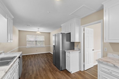 Kitchen/Breakfast Area