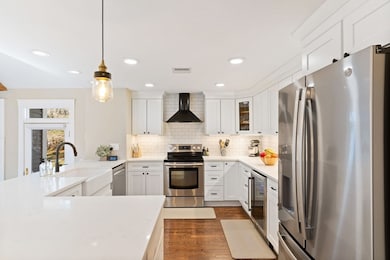 107 Chestnut St, Stoughton, MA 02072 - photo 2