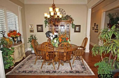 6351 6351 Oberlin Ct, Tyler, TX 75703 - photo 5