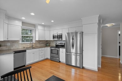 23 Flamingo Cir unit 23, Walpole, MA 02081 - photo 7