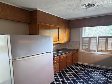 2590 McFaddin St unit 5, Beaumont, TX 77702 - photo 3