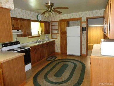Kitchen Fabulous kitchen with lots of cabinet & co