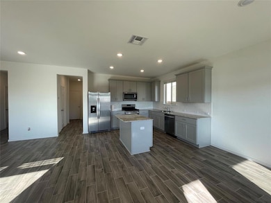 148 Bennington Dr, Andice, TX 78628 - photo 3