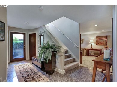 16743 Graef Cir, Lake Oswego, OR 97035 - photo 4