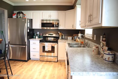 471 Delaina Dr, Mount Washington, KY 40047 - photo 3