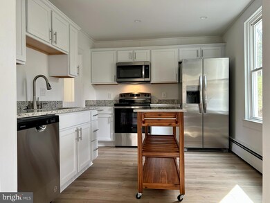 106 Greenwood St, Brunswick, MD 21716 - photo 2