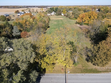 302 W Beaver St Morocco-02