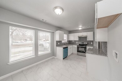 901 SW 5th St, Grand Prairie, TX 75051 - photo 7