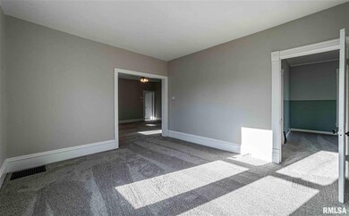 1225 Broadway St, Lincoln, IL 62656 - photo 3