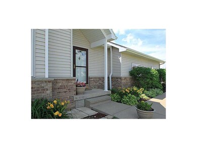 3600 Big Horn Rd SW, Cedar Rapids, IA 52404 - photo 2