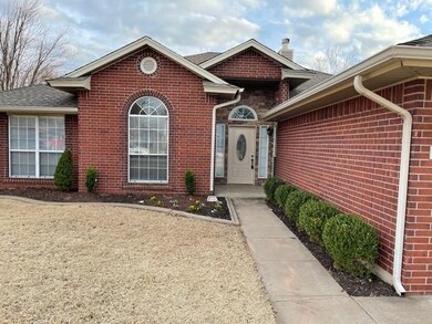 604 Verreaux Dr, Norman, OK 73072 - photo 3