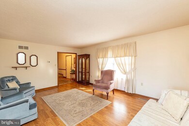 238 Glenridge Dr, Winchester, VA 22602 - photo 6