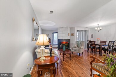 2217 Lowells Glen Rd unit C, Parkville, MD 21234 - photo 4