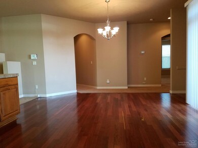 4125 SW Salmon Ave, Redmond, OR 97756 - photo 7