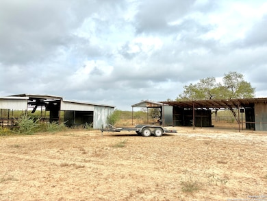 2713 Fm 716, Premont, TX 78375 - photo 6