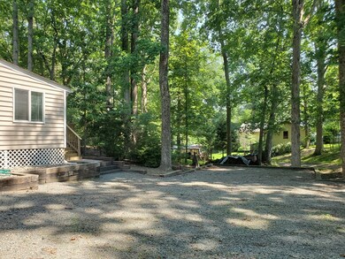 67 Hanamalea Ln, Topping, VA 23169 - photo 2