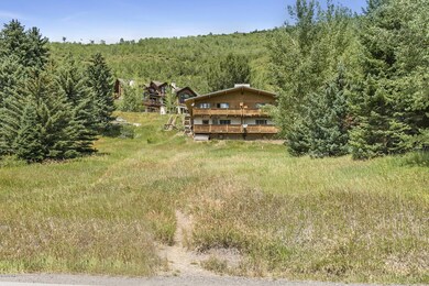 2379 Chamonix Ln-002
