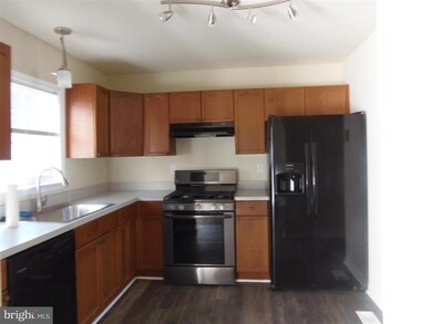 302 Hupps Hill Ct, Strasburg, VA 22657 - photo 7