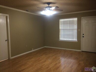921 W Elrem St unit C, Gonzales, LA 70737 - photo 4