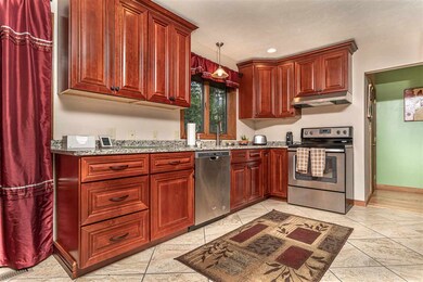 18 Rowell Rd, Sandown, NH 03873 - photo 3