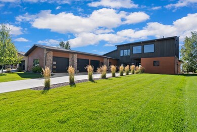 1219 Lake Pointe Dr, Bigfork, MT 59911 - photo 4