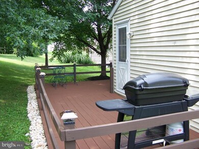 10 Sycamore Cir, Stevens, PA 17578 - photo 6