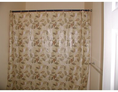 12 Flint St unit B, Lynn, MA 01905 - photo 5