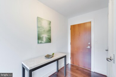 915 E St NW unit 1213, Washington, DC 20004 - photo 2