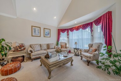 18 Cayla Ln, Port Jefferson Station, NY 11776 - photo 5