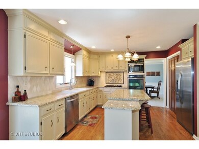 2324 University Ct, Naperville, IL 60565 - photo 5