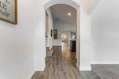 5308 Cascade Ct, Alvin, TX 77511 - photo 6