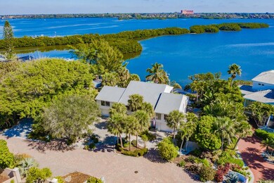 1273 Tree Bay Ln, Sarasota, FL 34242 - photo 3