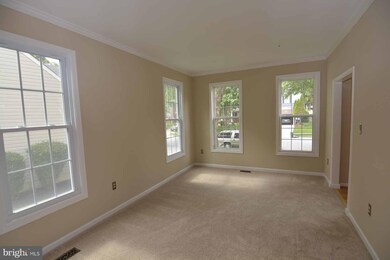 10415 Foxlake Dr, Bowie, MD 20721 - photo 4