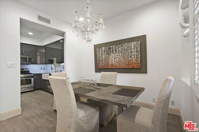 16123 W Sunset Blvd unit 202, Pacific Palisades, CA 90272 - photo 2