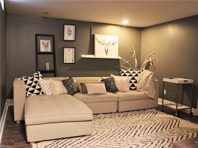 324 E Pioneer Trail, Aurora, OH 44202 - photo 5