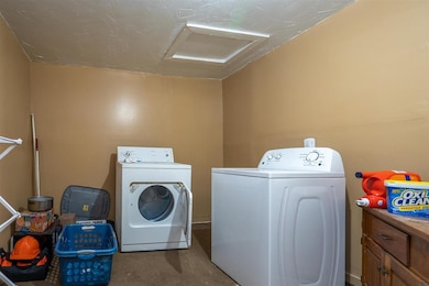 35 Spring St, Franklin, NH 03235 - photo 6