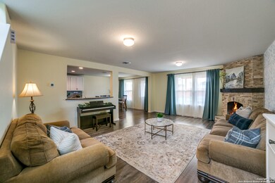 10232 Round Ridge, San Antonio, TX 78254 - photo 6