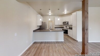 1070 E Cedar St unit 3, Seguin, TX 78155 - photo 7