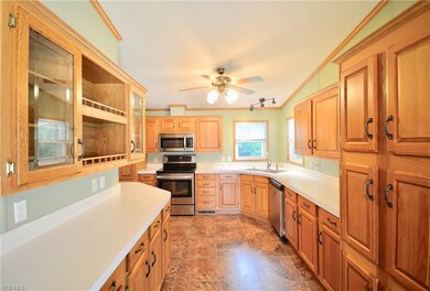 3 Matthews Corner, Olmsted Falls, OH 44138 - photo 4