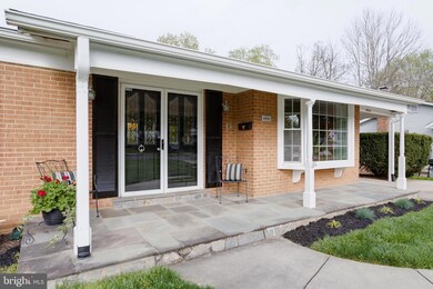 4906 N Centaurs Ct, Annandale, VA 22003 - photo 7