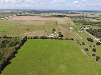 4282 Thompson Rd, Beaumont, TX 77713 - photo 3