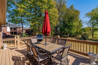 1152 Copperfield Dr, Georgetown, IN 47122 - photo 3