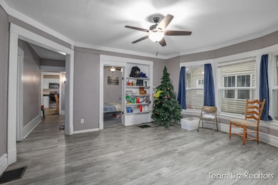 29 Sutton St SW, Grand Rapids, MI 49507 - photo 4